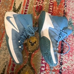 NIKE Men's Zoom Clear Out TB Basketball Shoes 10